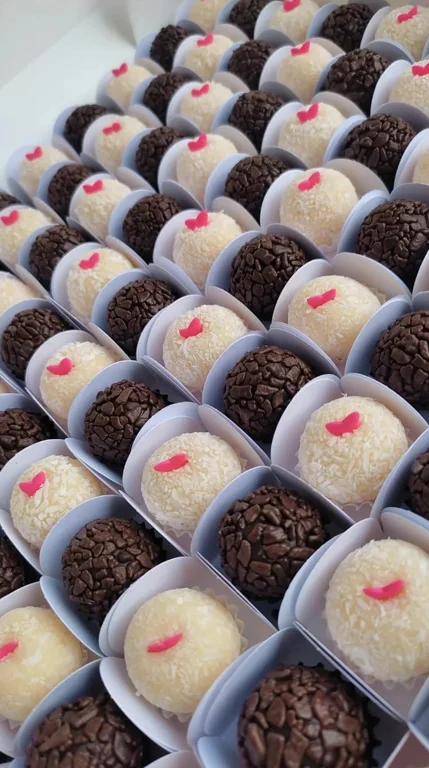 Doces de festa artesanais da Mirelle Marinho Doceria em Goiânia